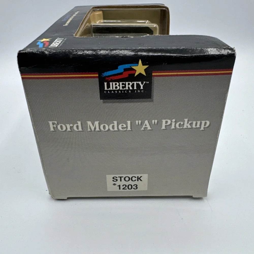 Liberty Classic Master Mechanic Ford Model A Pickup Coin Bank 1:25 #1203 New